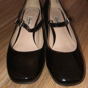 Clark’s Mary Janes in patent leather
